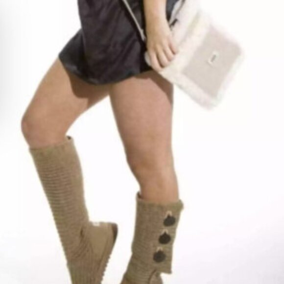 UGG Classic Cardy Boots Brown Size 7 - Picture 1 of 8